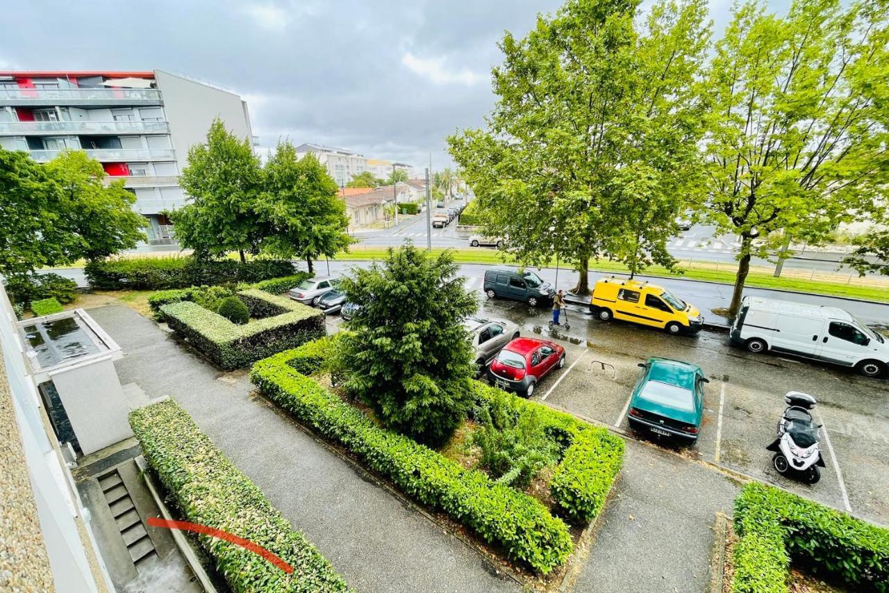Luminous Apartment With Parking Near The City Center เซอนง ภายนอก รูปภาพ