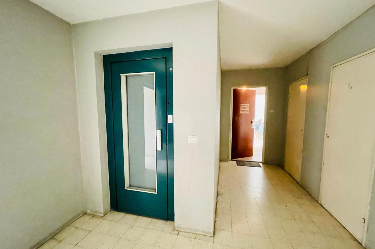 Luminous Apartment With Parking Near The City Center เซอนง ภายนอก รูปภาพ